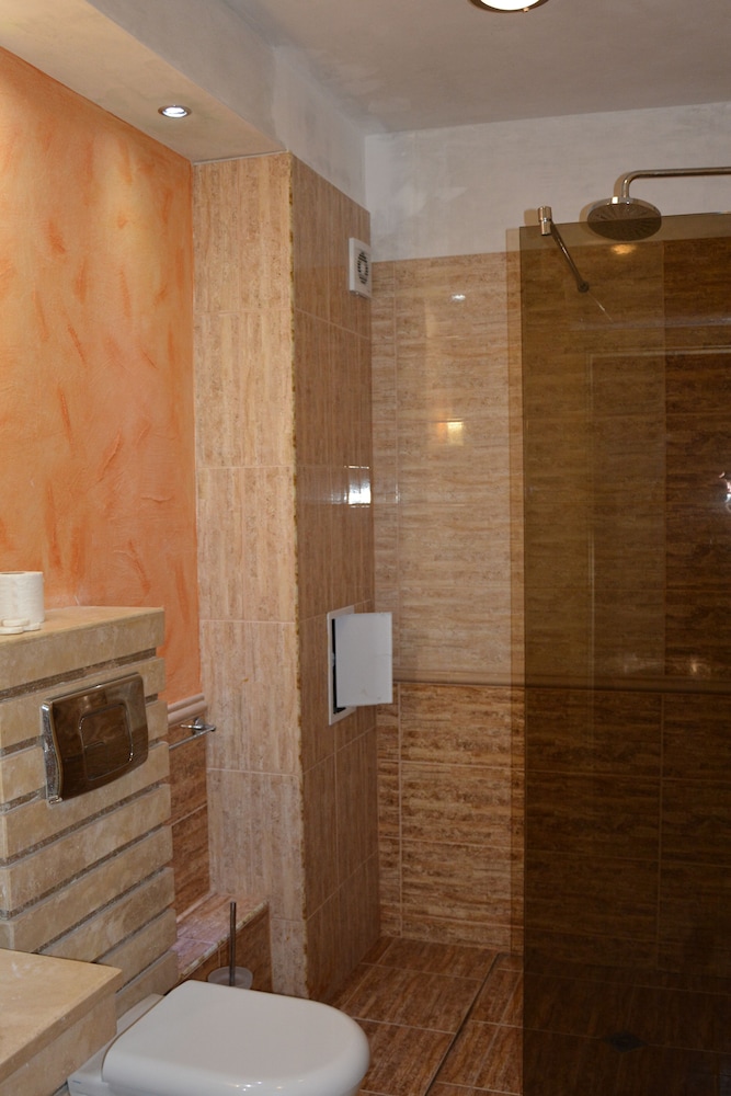 Golden Rainbow VIP Residence — Hotel rooms in Sunny Beach, Burgas Region