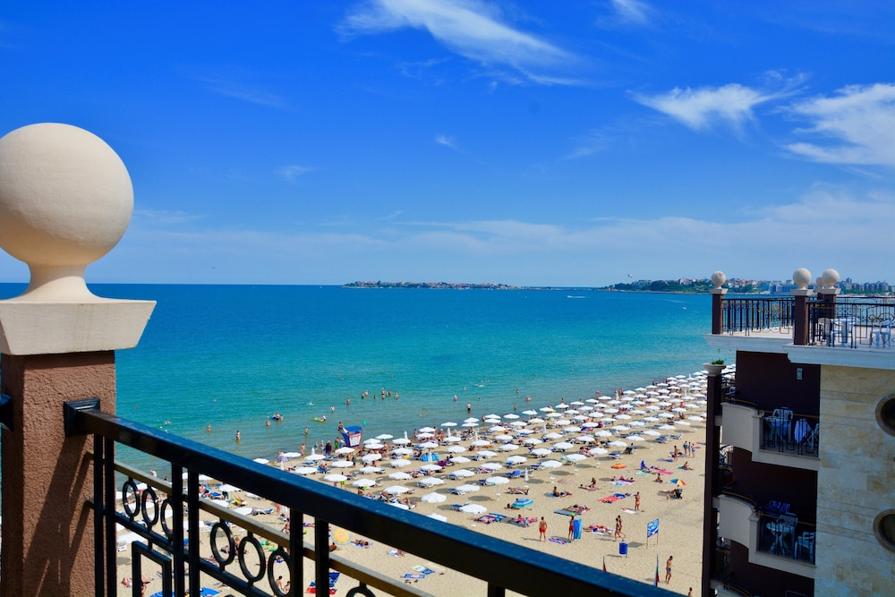 Golden Rainbow VIP Residence — Beach in Sunny Beach, Burgas Region