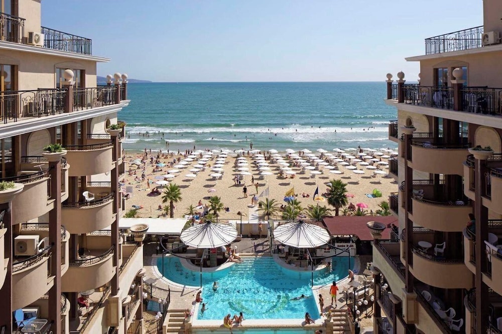 Golden Rainbow VIP Residence — Beach in Sunny Beach, Burgas Region
