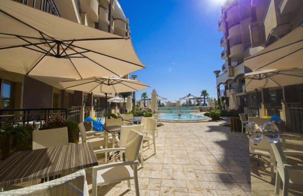 Golden Rainbow VIP Residence — Swimming pool in Sunny Beach, Burgas Region