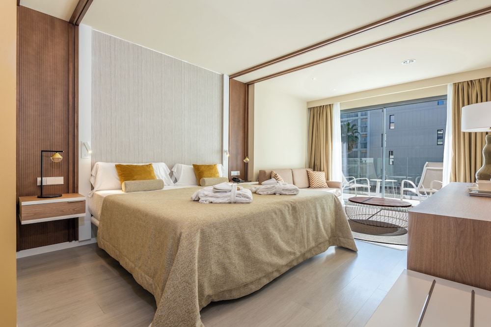 Aubamar Palma Resort — Hotel rooms in Playa de Palma, Balearic Islands