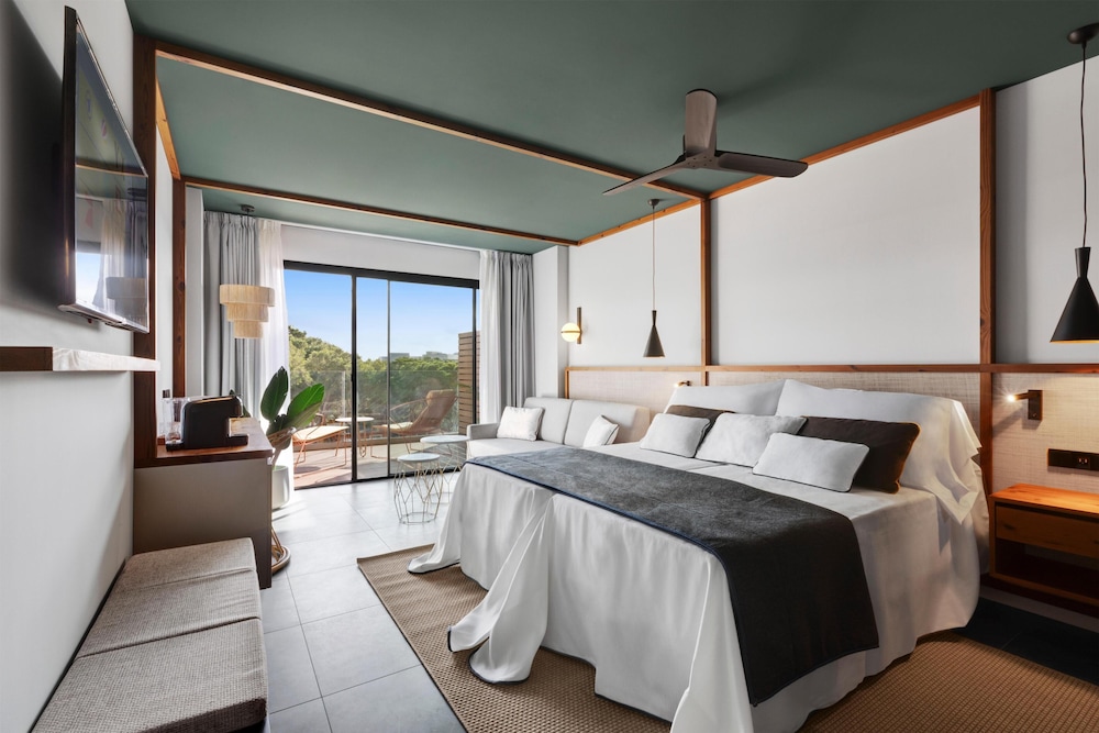 Aubamar Palma Resort — Hotel rooms in Playa de Palma, Balearic Islands