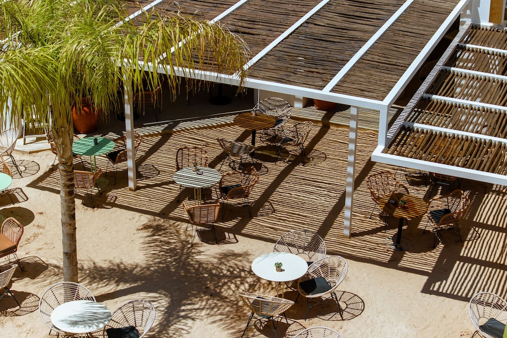 Nativo Ibiza by NCalma Hotels — Restaurant & bars in Santa Eulalia, Balearic Islands