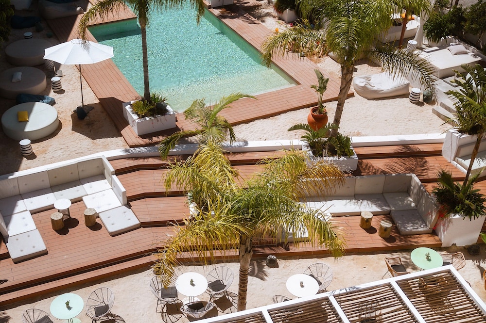 Nativo Ibiza by NCalma Hotels — Swimming pool in Santa Eulalia, Balearic Islands