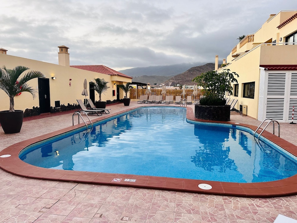 Ramada Residences by Wyndham Costa Adeje — Swimming pool in Costa Adeje, Canary Islands