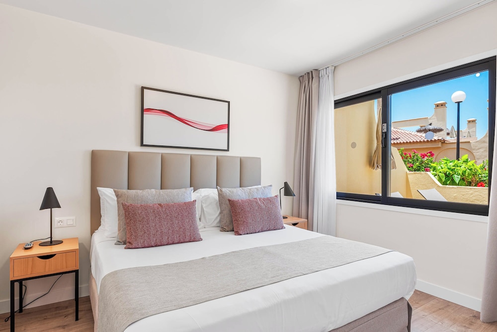 Ramada Residences by Wyndham Costa Adeje — Hotel rooms in Costa Adeje, Canary Islands