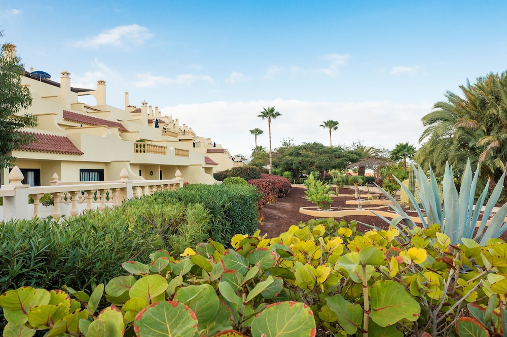 Ramada Residences by Wyndham Costa Adeje — Hotel building in Costa Adeje, Canary Islands