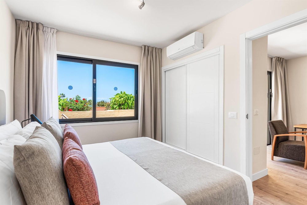 Ramada Residences by Wyndham Costa Adeje — Hotel rooms in Costa Adeje, Canary Islands