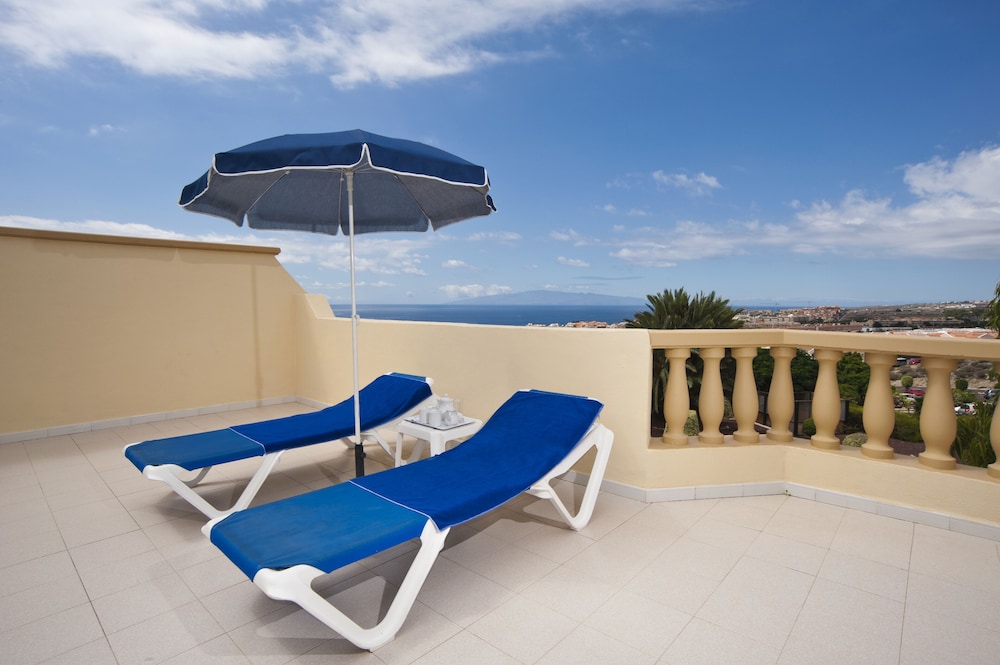 Ramada Residences by Wyndham Costa Adeje — Hotel rooms in Costa Adeje, Canary Islands