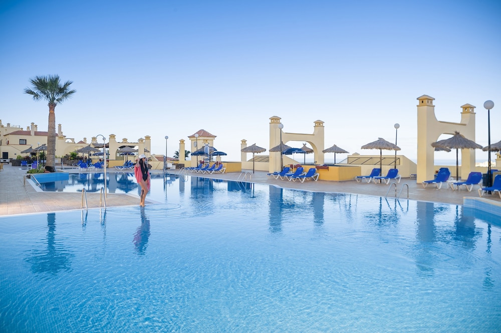 Ramada Residences by Wyndham Costa Adeje — Swimming pool in Costa Adeje, Canary Islands