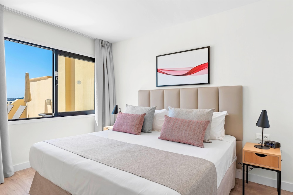 Ramada Residences by Wyndham Costa Adeje — Hotel rooms in Costa Adeje, Canary Islands