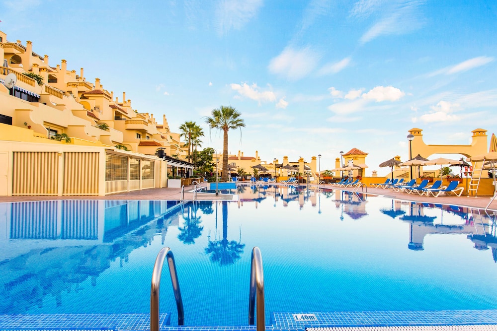Ramada Residences by Wyndham Costa Adeje — Swimming pool in Costa Adeje, Canary Islands