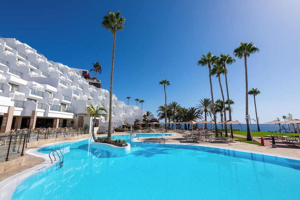 Hotel Riu Palace Calypso - Adults Only — Swimming pool in Esquinzo, Canary Islands