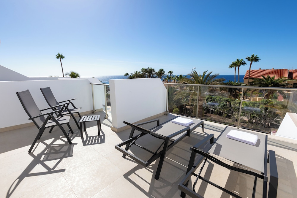 Hotel Riu Palace Calypso - Adults Only — Hotel rooms in Esquinzo, Canary Islands