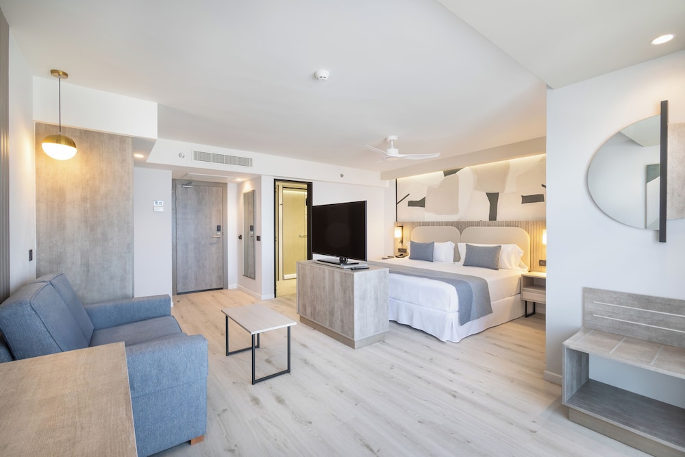 Hotel Riu Palace Calypso - Adults Only — Hotel rooms in Esquinzo, Canary Islands
