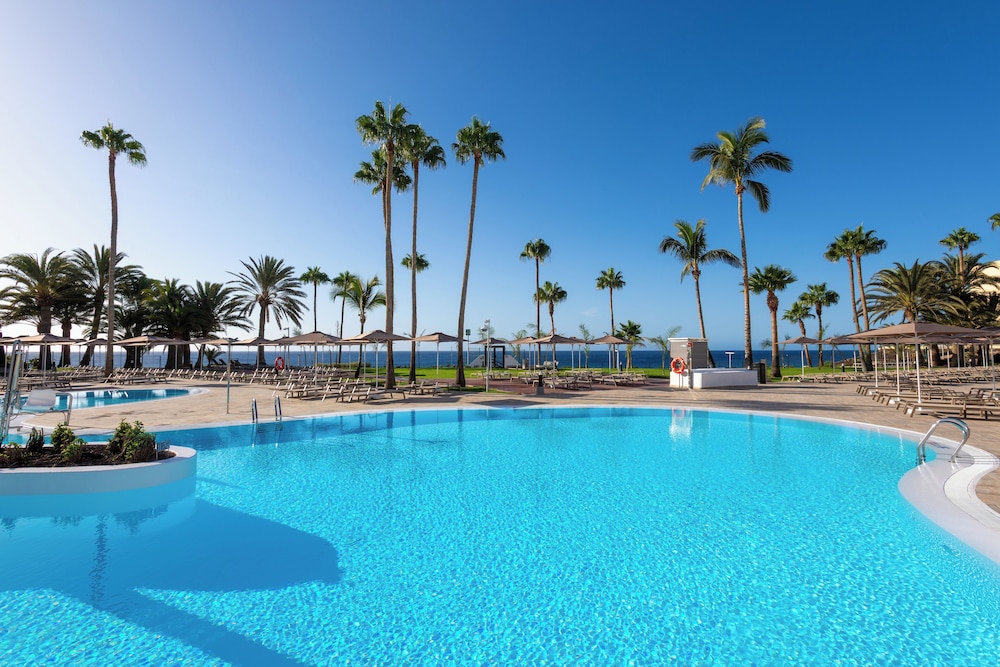 Hotel Riu Palace Calypso - Adults Only — Swimming pool in Esquinzo, Canary Islands