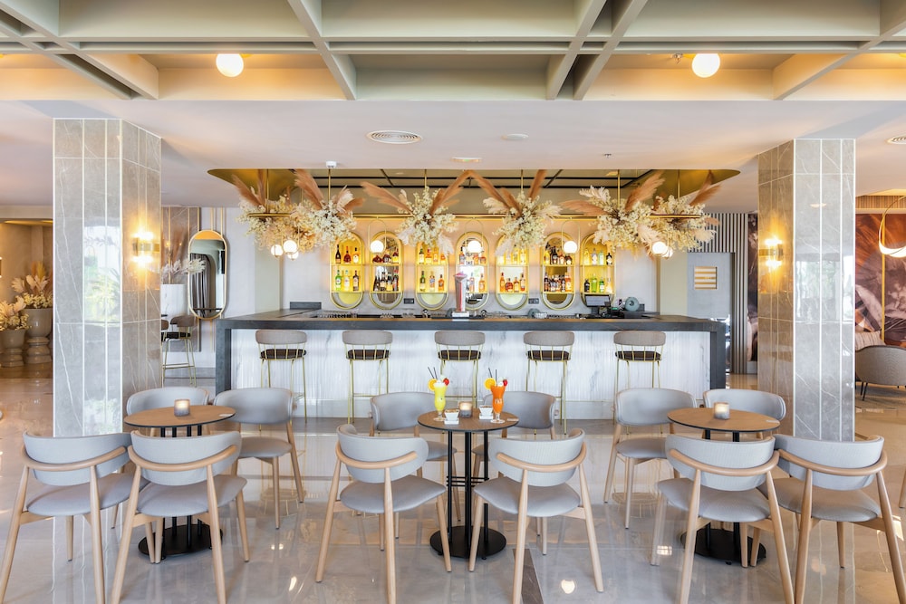 Hotel Riu Palace Calypso - Adults Only — Restaurant & bars in Esquinzo, Canary Islands
