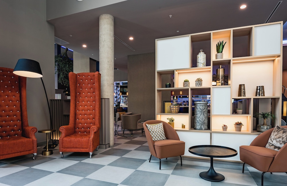 Leonardo Royal Hotel Barcelona Fira — Restaurant & bars in Barcelona, Catalonia