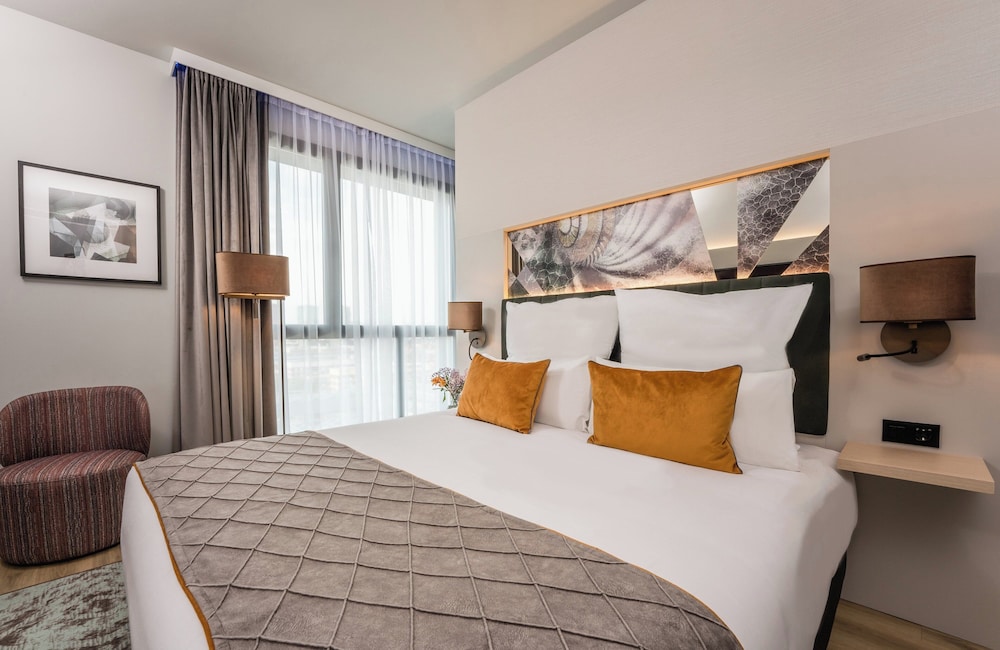 Leonardo Royal Hotel Barcelona Fira — Hotel rooms in Barcelona, Catalonia