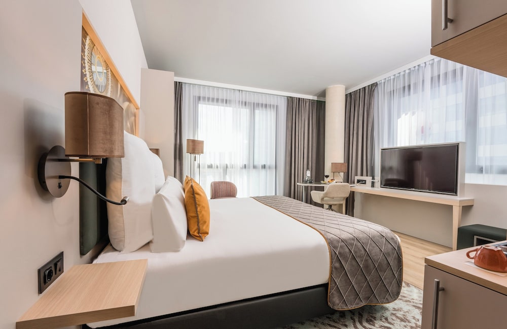 Leonardo Royal Hotel Barcelona Fira — Hotel rooms in Barcelona, Catalonia