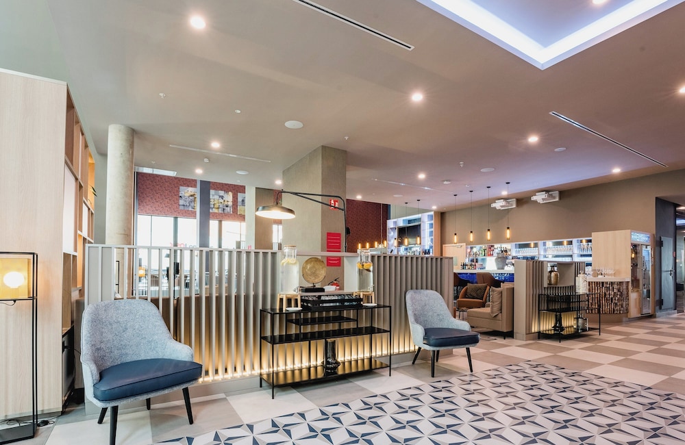 Leonardo Royal Hotel Barcelona Fira — Restaurant & bars in Barcelona, Catalonia