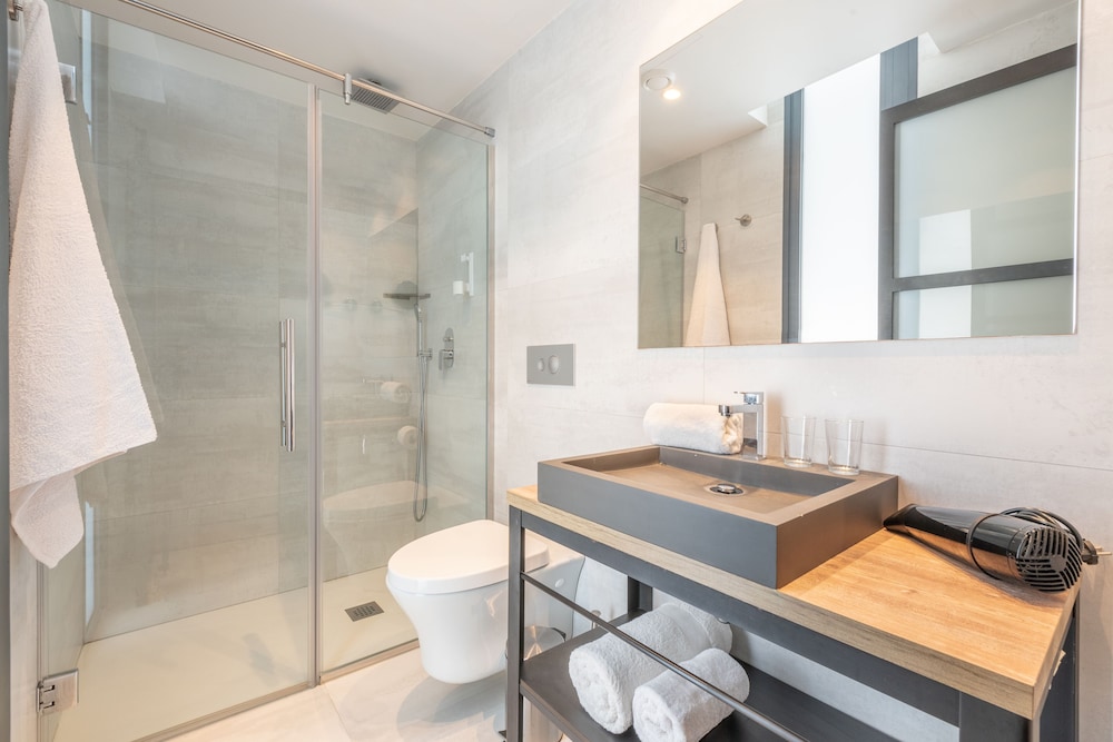 Kyrat Amarac Suites — Hotel rooms in Cala Millor, Balearic Islands