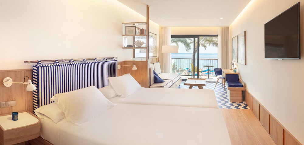 H10 Porto Poniente — Hotel rooms in Benidorm, Valencian Community
