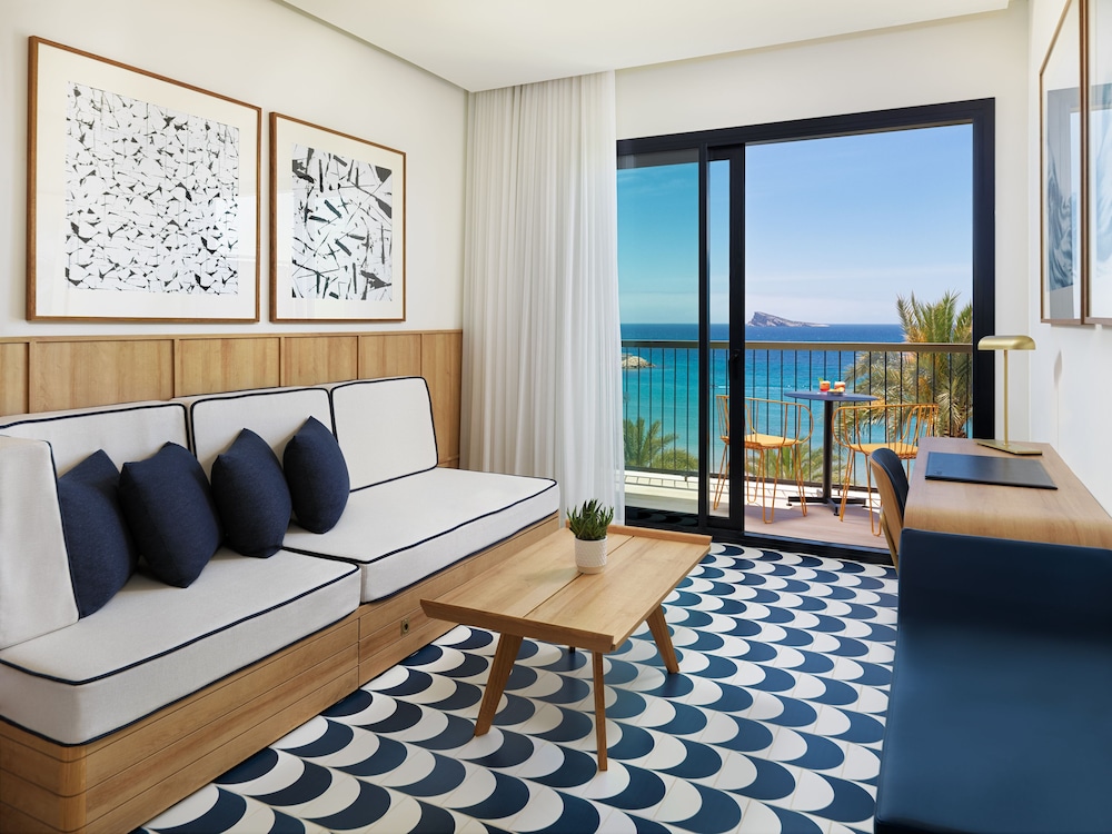 H10 Porto Poniente — Hotel rooms in Benidorm, Valencian Community