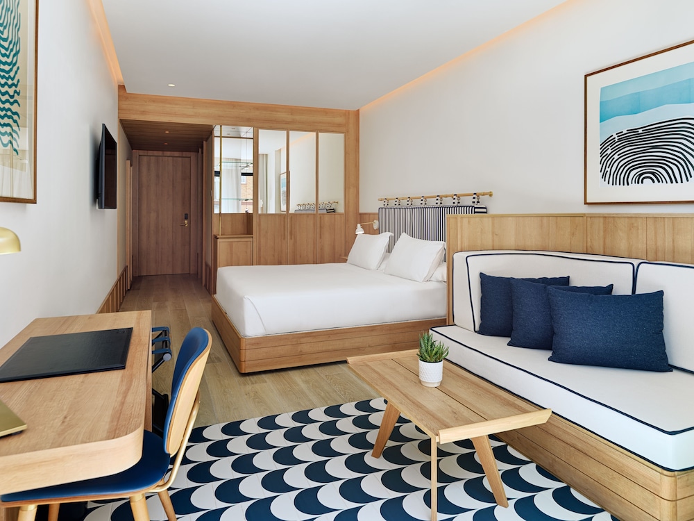 H10 Porto Poniente — Hotel rooms in Benidorm, Valencian Community