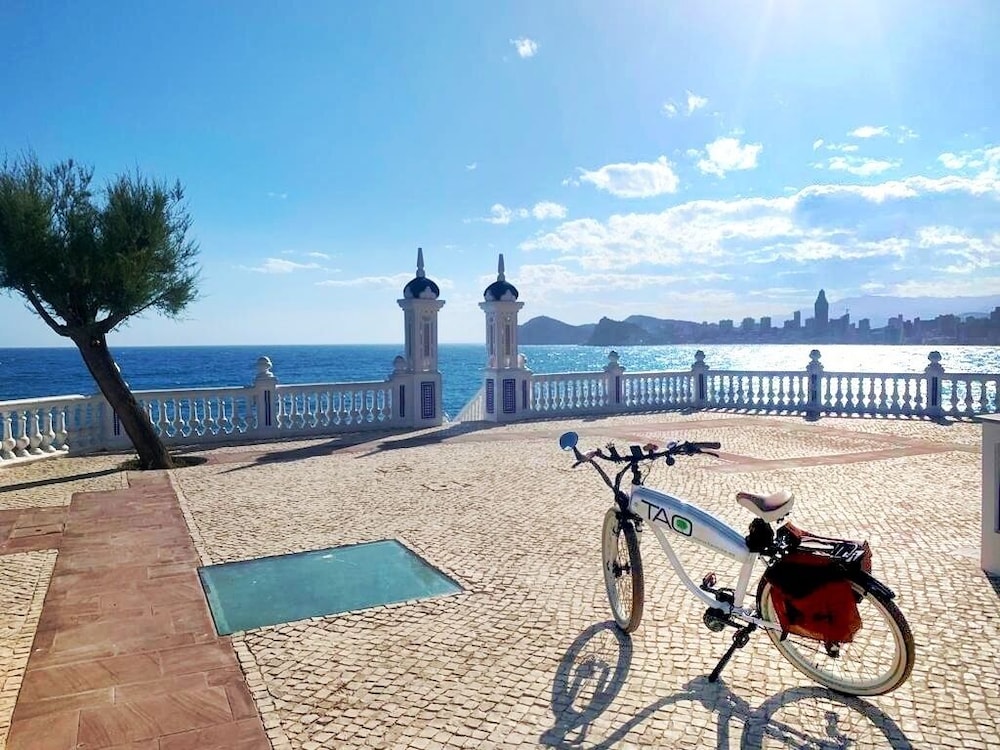 H10 Porto Poniente — Attractions in the area in Benidorm, Valencian Community