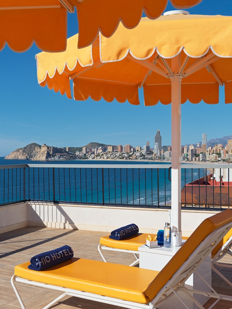 H10 Porto Poniente — Hotel building in Benidorm, Valencian Community