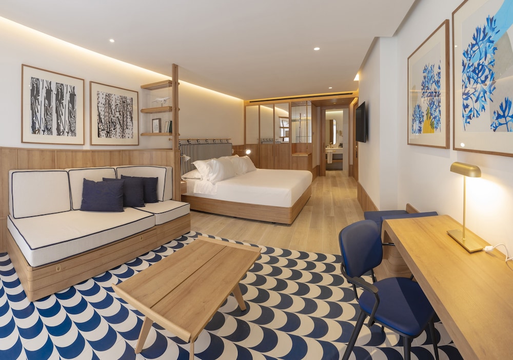 H10 Porto Poniente — Hotel rooms in Benidorm, Valencian Community