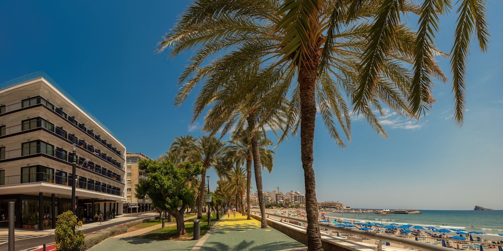 H10 Porto Poniente — Attractions in the area in Benidorm, Valencian Community