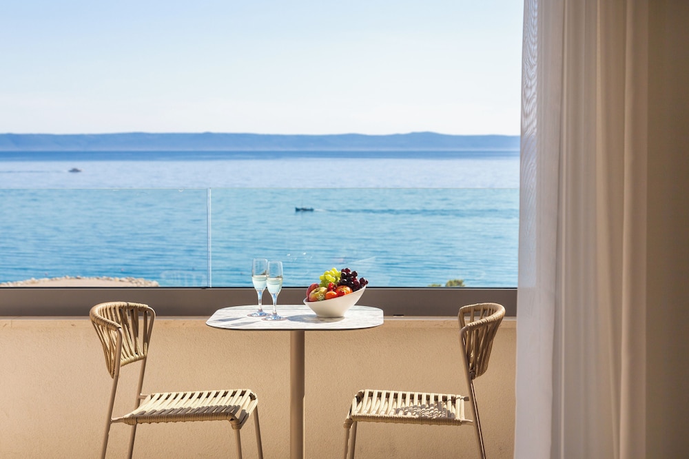 Aminess Laurel Khalani Hotel — Hotel rooms in Makarska, Split-Dalmatia