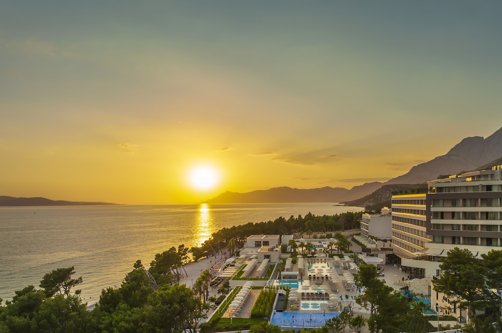 Aminess Laurel Khalani Hotel — Swimming pool in Makarska, Split-Dalmatia