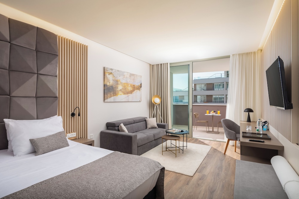 Aminess Laurel Khalani Hotel — Hotel rooms in Makarska, Split-Dalmatia