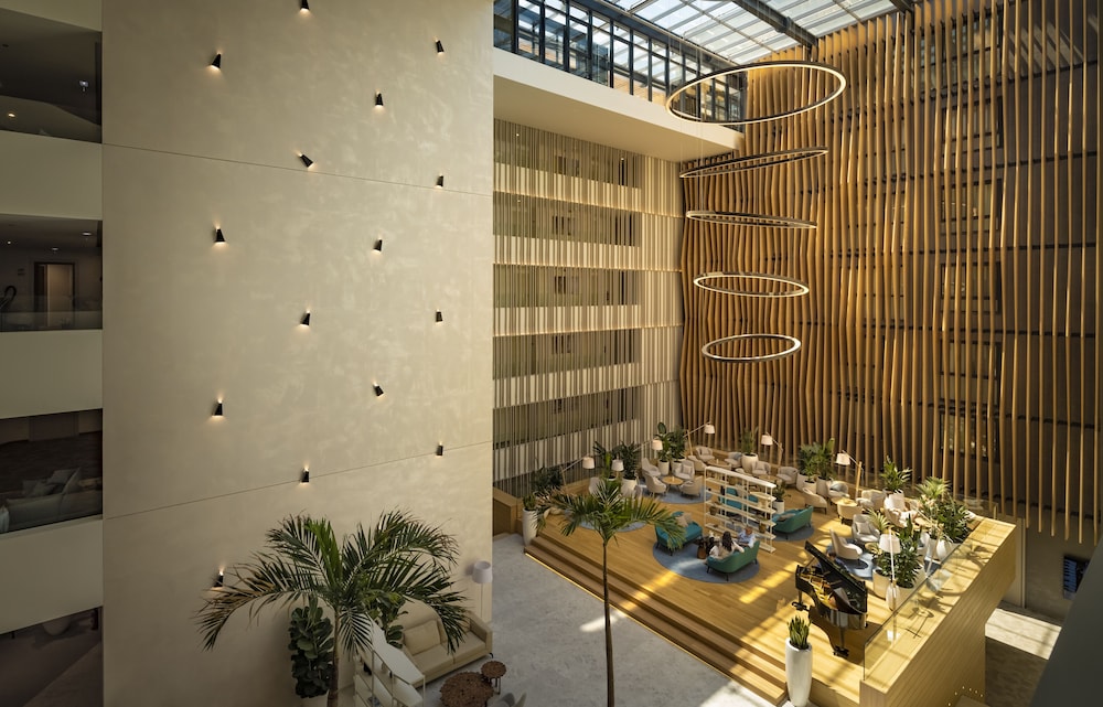 Aminess Laurel Khalani Hotel — Hotel building in Makarska, Split-Dalmatia