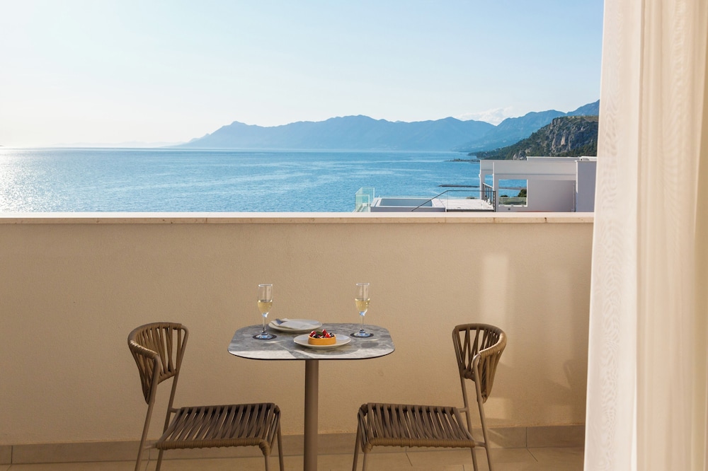 Aminess Laurel Khalani Hotel — Hotel rooms in Makarska, Split-Dalmatia