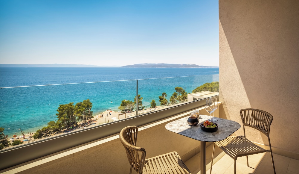 Aminess Laurel Khalani Hotel — Hotel rooms in Makarska, Split-Dalmatia