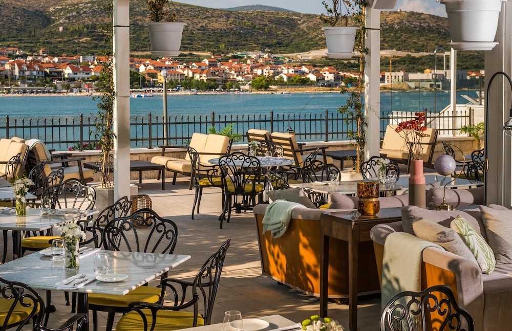 Hotel Brown Beach House & Spa — Restaurant & bars in Trogir, Split-Dalmatia