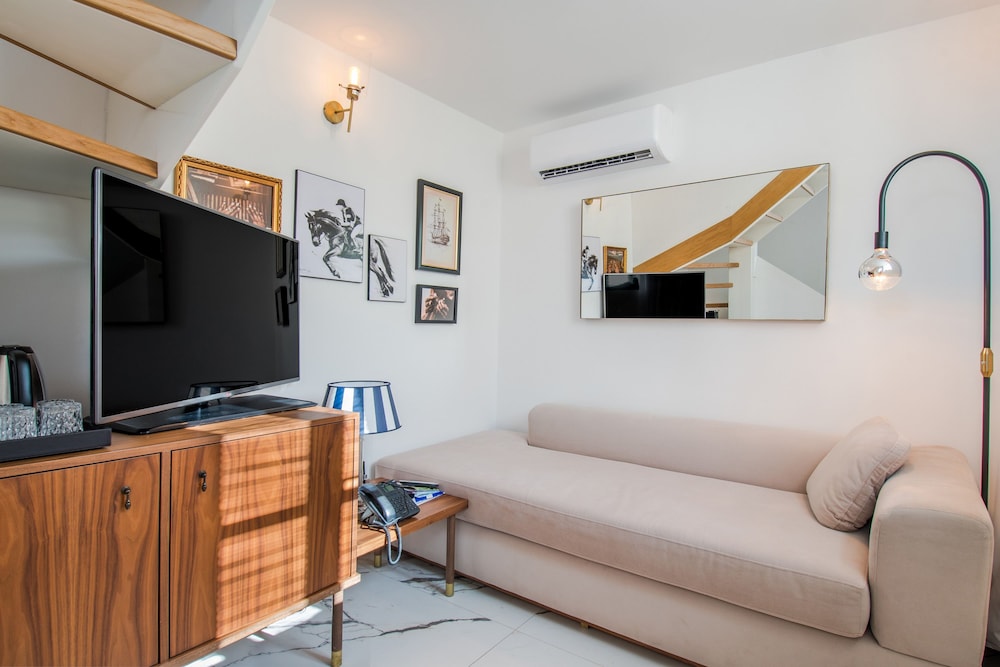 Hotel Brown Beach House & Spa — Hotel rooms in Trogir, Split-Dalmatia