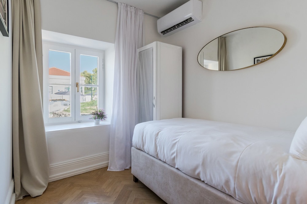Hotel Brown Beach House & Spa — Hotel rooms in Trogir, Split-Dalmatia