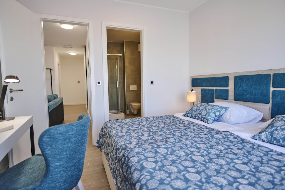 Arancini Residence — Hotel rooms in Vodice, Šibenik-Knin