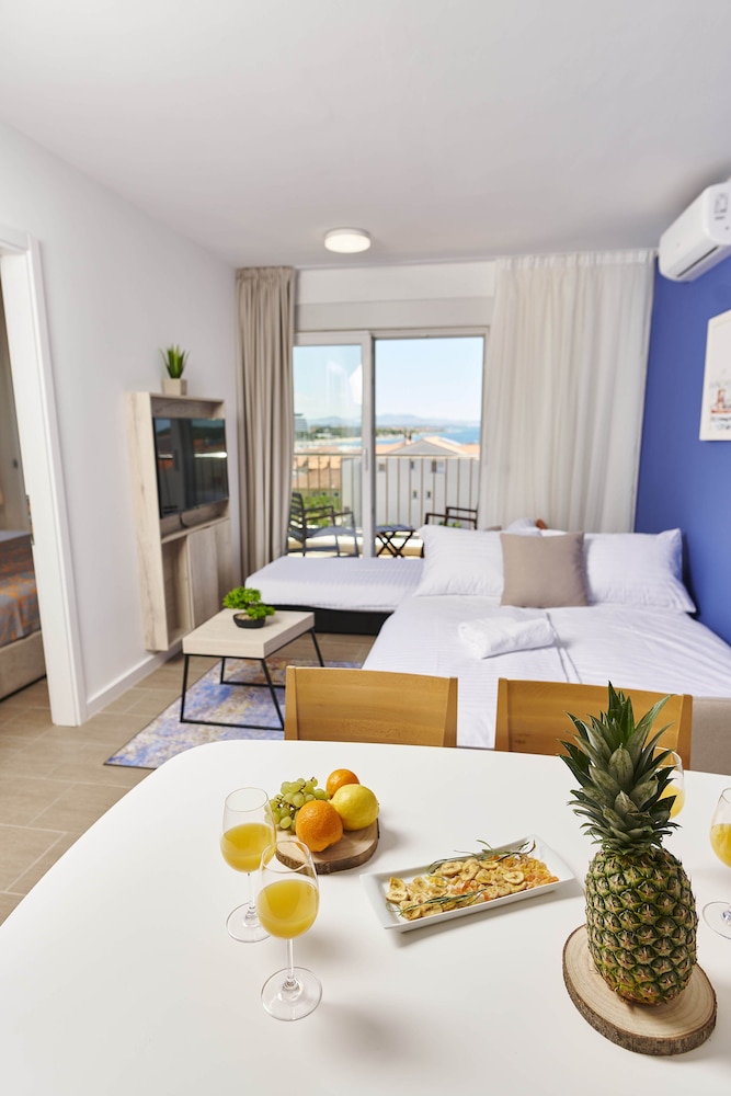 Arancini Residence — Hotel rooms in Vodice, Šibenik-Knin