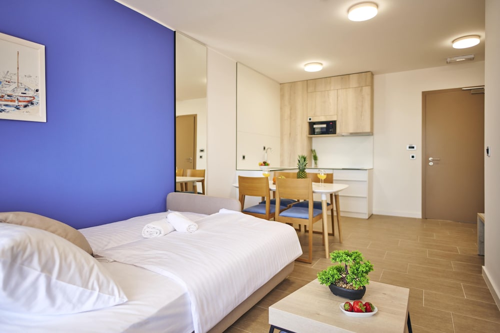 Arancini Residence — Hotel rooms in Vodice, Šibenik-Knin