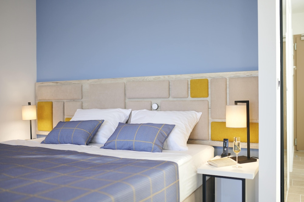 Arancini Residence — Hotel rooms in Vodice, Šibenik-Knin