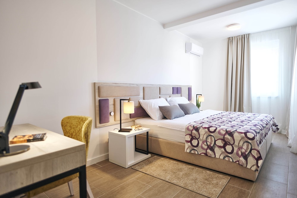 Arancini Residence — Hotel rooms in Vodice, Šibenik-Knin