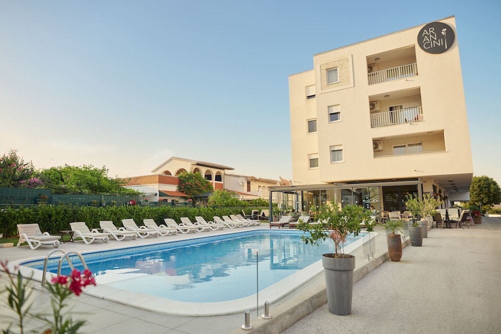 Arancini Residence — Swimming pool in Vodice, Šibenik-Knin