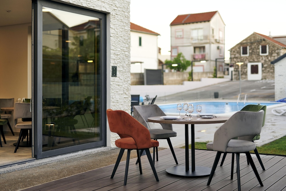 Arancini Residence — Restaurant & bars in Vodice, Šibenik-Knin