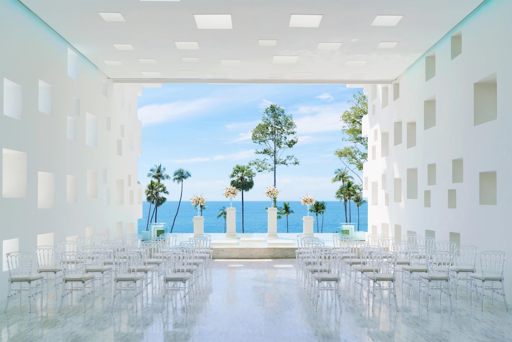 Hyatt Regency Koh Samui — Hotel building in Bo Phut, Surat Thani